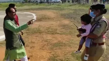 cm-shivraj-came-to-meet-dsp-monika-singh