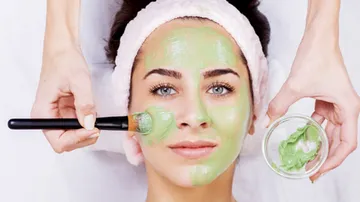 Mint paste for beauty 