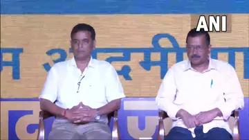 Amit Parelkar Arvind Kejriwal