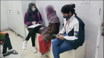 Delhi Crime Against Women Video Viral