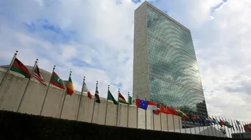 12 Russian UN diplomats