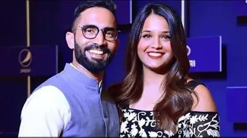 Dinesh Karthik With His Wife Dipika Pallikal
