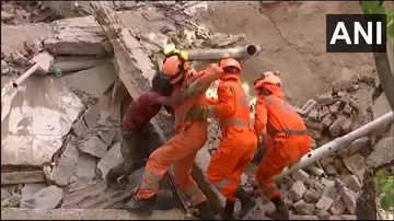 Delhi Building Collapsed 