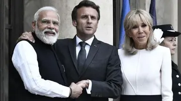 PM Narendra Modi meets France President