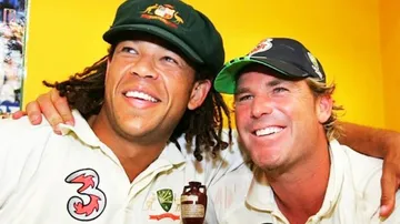Shane Warne With Andrew Symonds