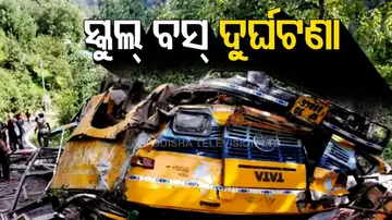  Bus Falls Into Gorge In Himachal Pradesh