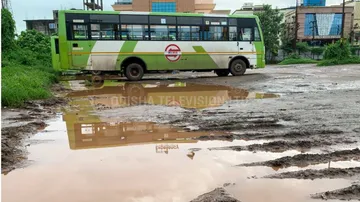 ସ୍ମାର୍ଟ ସିଟିର ସ୍ମାର୍ଟ ଚେହେରା : ସାମାନ୍ୟ ବର୍ଷାରେ ବେହାଲ୍ ବସଷ୍ଟାଣ୍ଡ