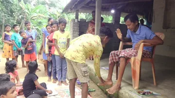 ଆଜି ଗୁରୁଦିବସ, ସବୁଠି ଚାଲିଛି ଗୁରୁପୂଜା..ଦେଖିବା କିଛି ଝଲକ୍