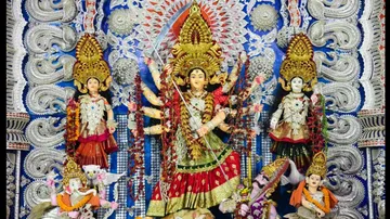 ଫଟୋରେ ଫଟୋରେ କଟକ ଦୁର୍ଗା ପୂଜା, ଦେଖନ୍ତୁ..