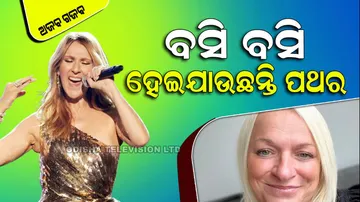 Woman Can not Cross the Road as She Could Turn into Human Statue 