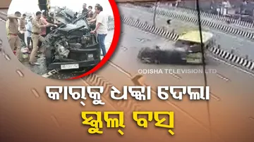 School Bus SUV Crash On Delhi-Meerut Expressway