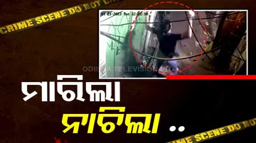 Delhi boy stabs 18-year-old multiple times