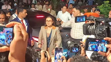 Rani Mukerji arrived in Jamnagar in the evening