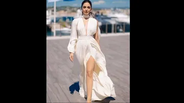 Kiara advani gave glimpse of her outfit before debut at the 77th cannes film festival
