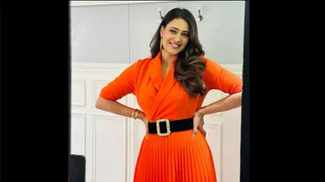 ୪୩ ବର୍ଷରେ ବି ଜଲ୍‌ୱା; ଭାଇରାଲ୍ ହେଲା ଶ୍ୱେତା ତିୱାରୀଙ୍କ ଆକର୍ଷଣୀୟ ଲୁକ୍‌