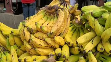 Keep these things in mind before eating banana in winter