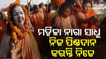 Lifestyle of Female Naga Sadhu 