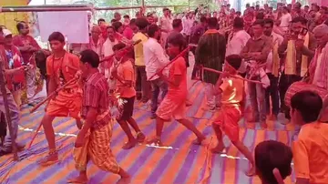 ହୋଲିରେ ବାଡ଼ି ଖେଳ