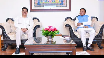 Odisha CM Meets Governor