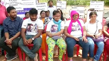 ଏସିଡ୍ ପୀଡ଼ିତାଙ୍କ ଥଇଥାନ ଦାବି