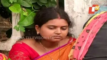 ସଂପୃକ୍ତ ରହସ୍ୟମୟୀ ଯୁବତୀଙ୍କ ବଡ଼ ରାଜ୍ ଖୋଲିଲେ ଆଦିତ୍ୟଙ୍କ ପତ୍ନୀ ବିଦ୍ୟାଶ୍ରୀ