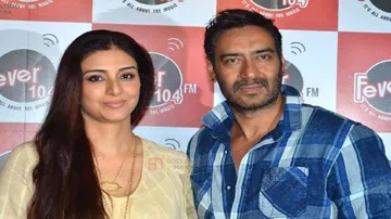 ତବୁଙ୍କ ସହ କଥା ହେଉଥିବା ପୁଅକୁ ମାରୁଥିଲେ ଅଜୟ