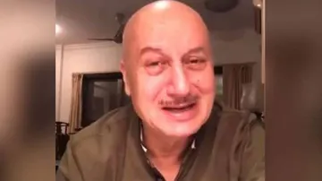 କାନ୍ଦୁଛନ୍ତି ଅନୁପମ ଖେର!