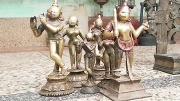 ଚୋରି ହୋଇଥିବା ଅଷ୍ଟଧାତୁ ମୂର୍ତ୍ତି ଓ ପ୍ରଭା ଉଦ୍ଧାର