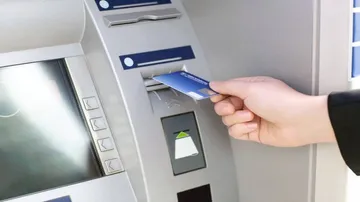 ଏହି ଏଟିଏମ୍‌ରୁ ଆପେ ଆପେ ବାହାରୁଛି ଟଙ୍କା