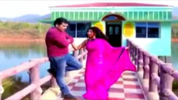 ବିଡିଓଙ୍କ ଆଲ୍‌ବମ୍‌ ଭିଡିଓକୁ ନେଇ ଚର୍ଚ୍ଚା; ପେଷା ଓ ଅଭିନୟ ନିଶା ଭିତରେ ବିବାଦରେ ସରକାରୀ ବାବୁ