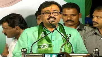 ଶଙ୍ଖ ଧରିଲେ ପୂର୍ବତନ ବିଜେପି ନେତା ସନ୍ତୋଷ ଖଟୁଆ