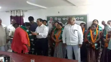 ବିଜେଡିରେ ଯୋଗ ଦେଲେ ବରଗଡ଼ର ୯ ଜିଲ୍ଲା ପରିଷଦ ସଭ୍ୟ