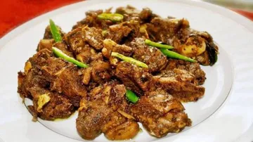 ବିନା ପିଆଜ ରସୁଣରେ ପ୍ରସ୍ତୁତ କରନ୍ତୁ କଞ୍ଚାଲଙ୍କା ମଟନ୍‌