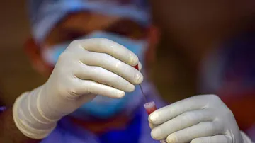 ଓଡ଼ିଶାରେ ୧,୬୯୯ ନୂଆ କରୋନା ଆକ୍ରାନ୍ତ‌ ଚିହ୍ନଟ, ୪୦ ହଜାର ଟପିଲା ମୋଟ୍‌ ଆକ୍ରାନ୍ତଙ୍କ ସଂଖ୍ୟା