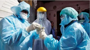 ଖୋର୍ଦ୍ଧାରେ କମୁଛି କରୋନା ଆକ୍ରାନ୍ତଙ୍କ ସଂଖ୍ୟା, ଦିନକରେ ଓଡ଼ିଶାରେ ୨,୧୯୬ ପଜିଟିଭ୍‌‌ ଚିହ୍ନଟ