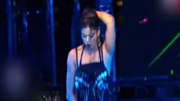 ଖଣ୍ଡଗିରି ଯାତ୍ରାରେ ଅଶ୍ଲୀଳ ଆଇଟମ ଡ଼୍ୟାନସକୁ ନେଇ ଝଡ଼