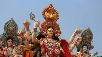 ଦୁର୍ଗାପୂଜା ମୂର୍ତ୍ତି ଉଚ୍ଚତା ବିବାଦ ମାମଲା ସୋମବାରକୁ ଘୁଞ୍ଚିଲା