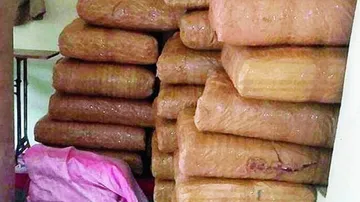 ୮୦ ଲକ୍ଷ ଟଙ୍କାର ଗଞ୍ଜେଇ ଜବତ