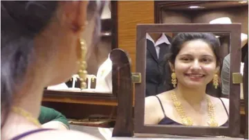 କମିଲା ସୁନା ଦର, ୮ ମାସରେ ୧୦ ହଜାର ଟଙ୍କା ଶସ୍ତା