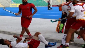 ହକି ଖେଳରେ ମାର୍‌ପିଟ୍