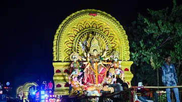 ମେଲାଣି ନେଲେ ମା' ଦଶଭୂଜା; ଜାକଜମକରେ ସରିଲା ଭସାଣ ଉତ୍ସବ