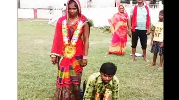 ମିସକଲରୁ ପ୍ରେମ : ପ୍ରେମିକ ଦିବ୍ୟାଙ୍ଗ ଜାଣିବା ପରେ ବି ହାତ ଛାଡ଼ିଲେନି ଗୌରୀ