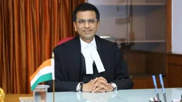 କରୋନା ପ୍ରଭାବ: ନିଜ ରାୟ ନିଜେ ଟାଇପ୍ କଲେ ସୁପ୍ରିମ୍ କୋର୍ଟ ବିଚାରପତି