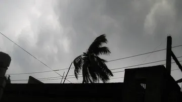 କାଳବୈଶାଖୀ ସମ୍ଭାବନା; ଘଡଘଡି ସହ ହୋଇପାରେ ବର୍ଷା