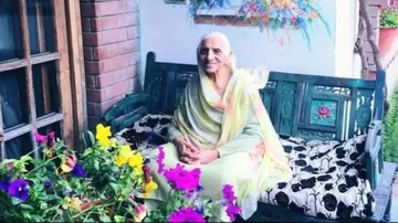 ହାର୍‌ ମାନିଛି ବୟସ : ୯୪ ବର୍ଷରେ ଆରମ୍ଭ କଲେ ବ୍ୟବସାୟ