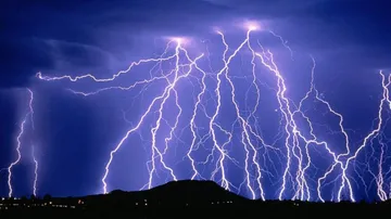 ବଜ୍ରାଘାତ ନେଲା ମହିଳାଙ୍କ ଜୀବନ