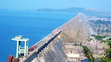 ମହାନଦୀକୁ ନେଇ ପୁଣି ବିବାଦ; ରାଜ୍ୟ ସରକାରଙ୍କୁ ଟାର୍ଗେଟ୍ କଲେ ବିରୋଧୀ