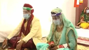 ‘ଲକ୍‌ଡାଉନ୍‌ର ସମସ୍ତ ନିୟମ ମାନି ବାହାହେଲୁ‘