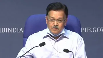 ଫାଇନାଲ୍ ଷ୍ଟେଜରେ ୩ଟି କରୋନା ଭ୍ୟାକସିନ୍