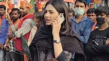 କାର୍‌ରେ କୋକେନ୍‌ ଆଣୁଥିବା ବେଳେ ବିଜେପି ଯୁବ ନେତ୍ରୀ ଗିରଫ